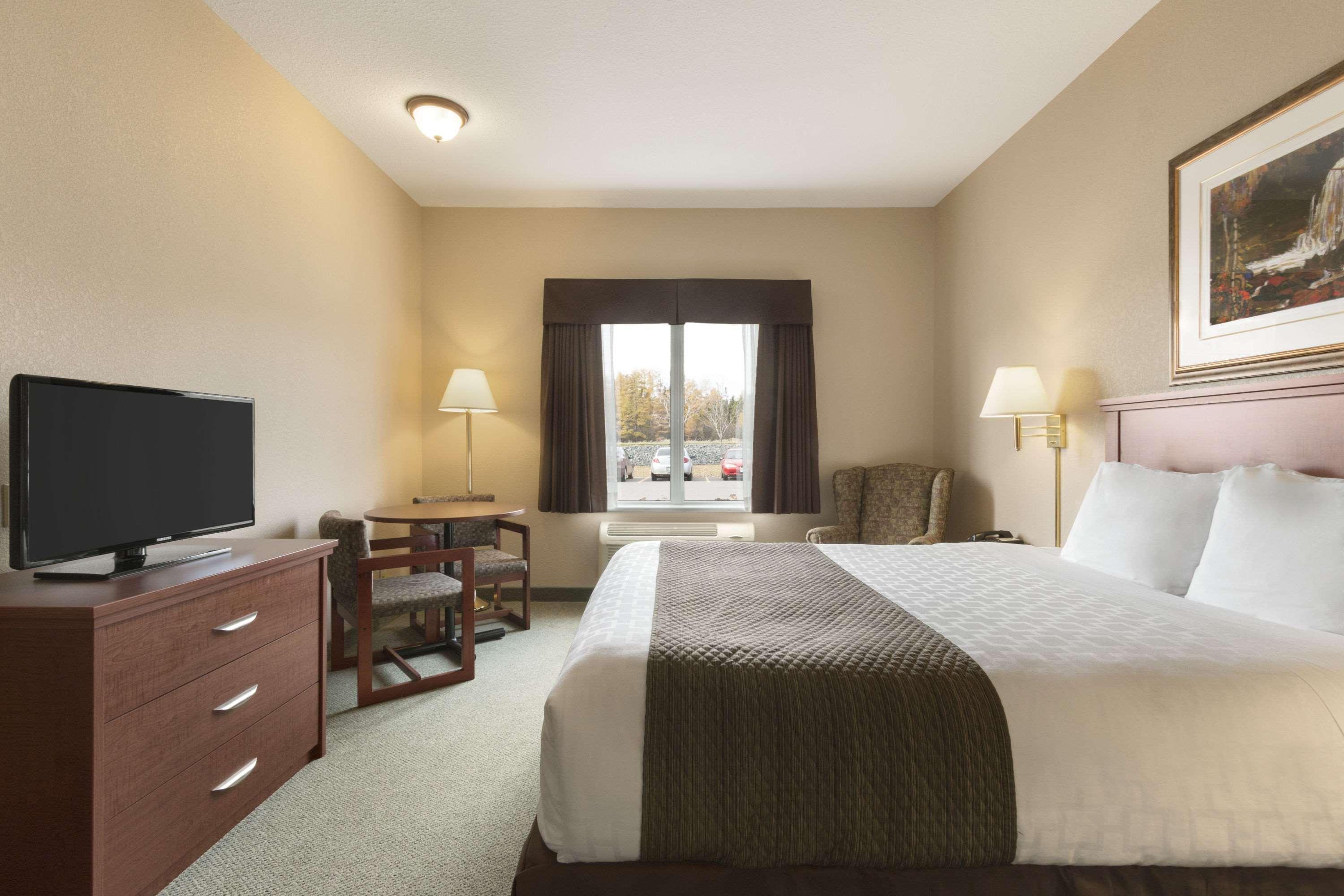 Hotel Days By Wyndham North 3*