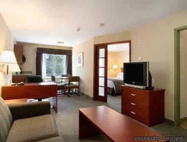 Hotel Days By Wyndham North Thunder Bay